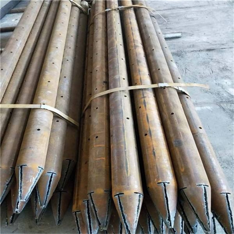 鋼花注漿管廠家研發應用如同新生命的孕育,布滿了未知和挑戰